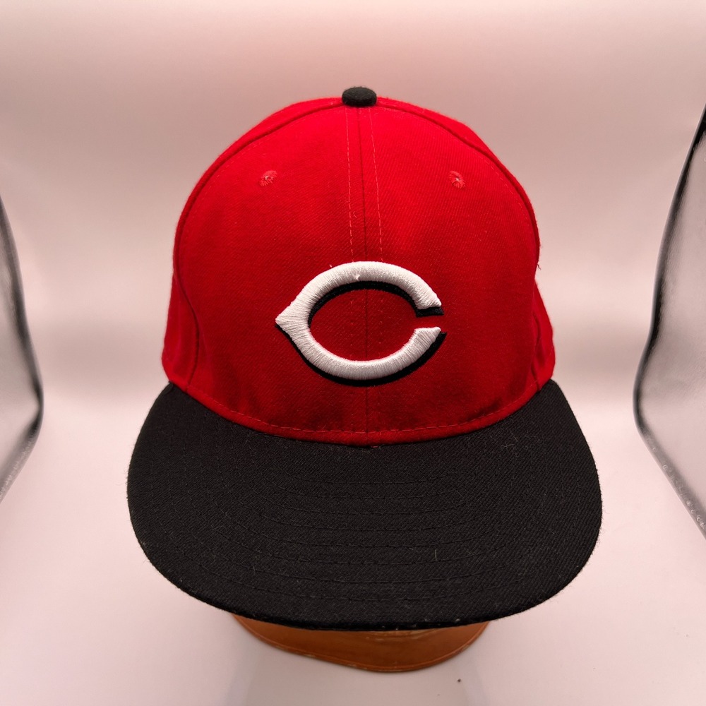 New Era 59FIFTY Cincinnati Reds MLB On-Field Fitted Hat Red Black Cap